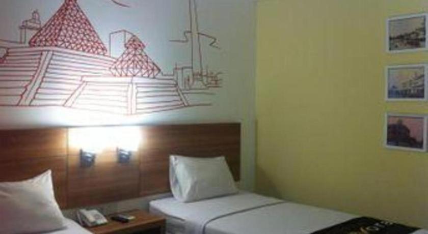 Evora Hotel Surabaja Exteriér fotografie